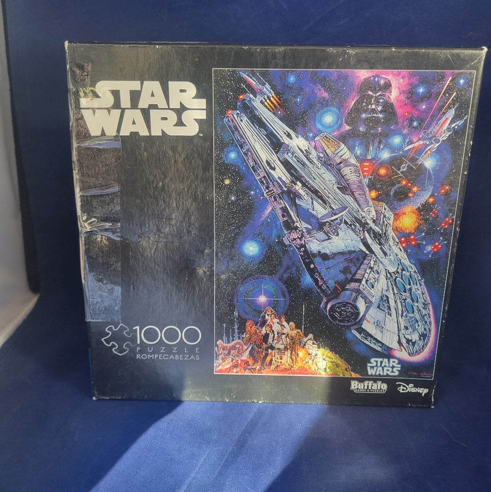 DISNEY Star Wars Millennium Falcon 1000 Piece Puzzle Buffalo Games USED GOOD
